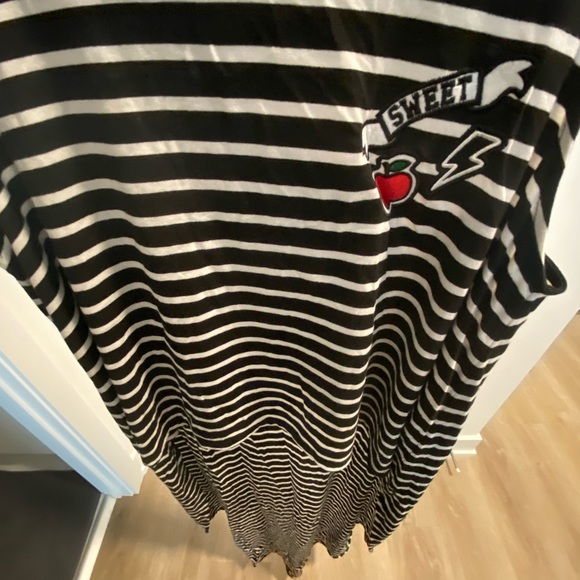 Long sleeveless t-shirt - Picture 2 of 3